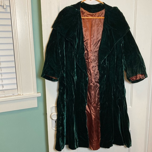 ILGWU Jackets & Blazers - Vintage Green Velvet Swing Coat